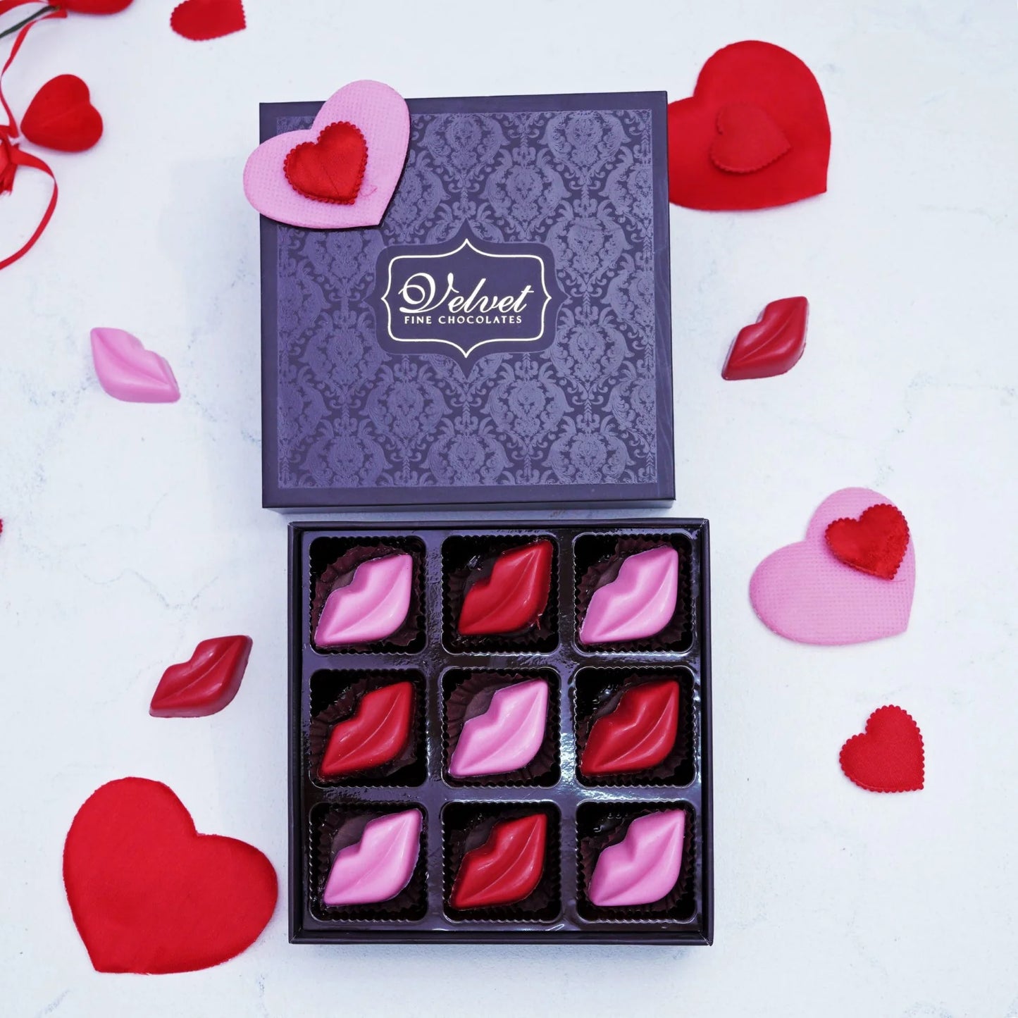 Sweet Kisses Box – A Tempting Treat of Love 💋✨