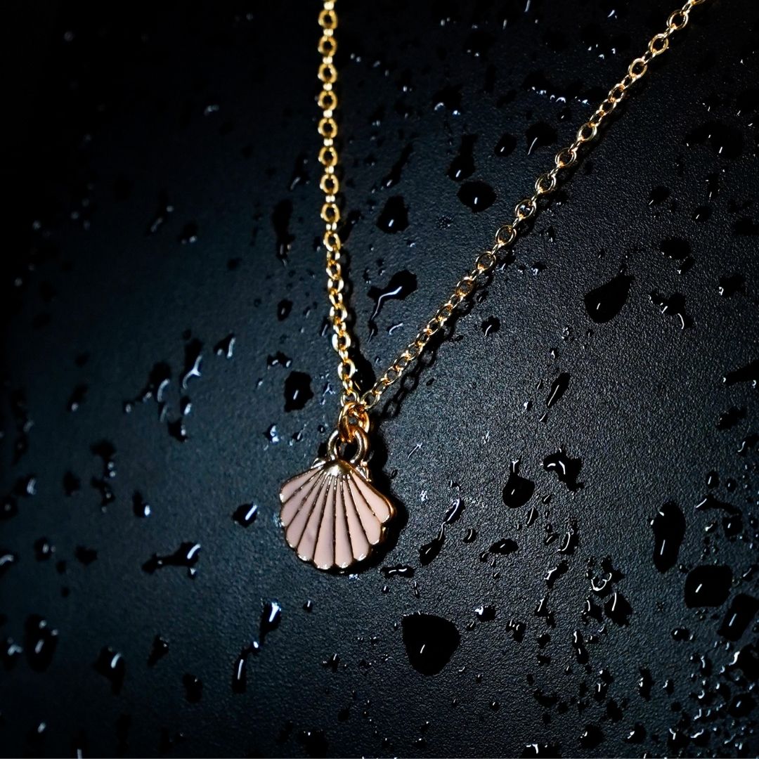 Elysian Shell Neckpiece