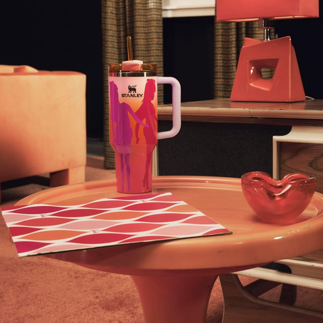 Stanley X Barbie™ '60s Twist 'N Turn | 40 oz