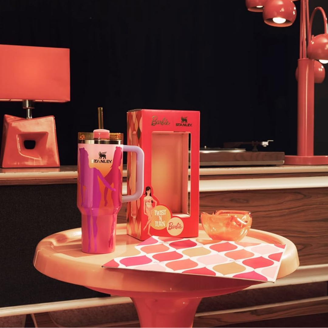 Stanley X Barbie™ '60s Twist 'N Turn | 40 oz